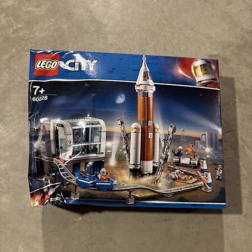 Lego city deep space rocket - deep,